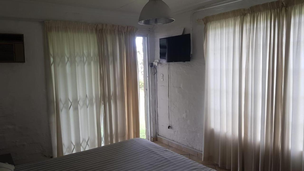 Holiday home Flat At Vaaldam Sgt Pepper's